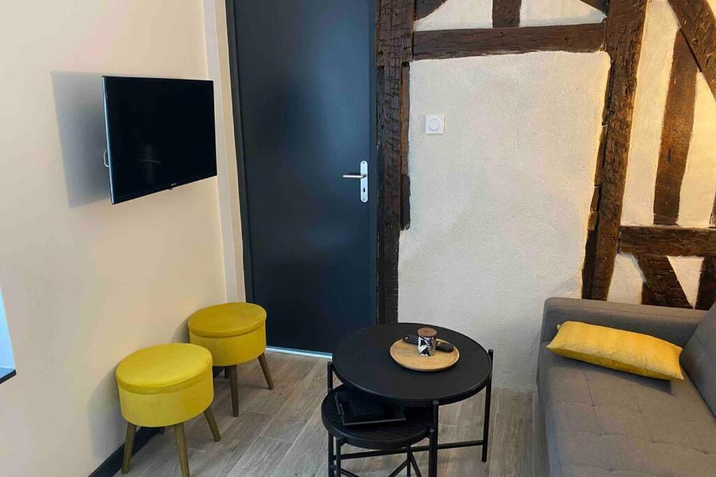 Appartement Centre De Moulins ムーラン エクステリア 写真